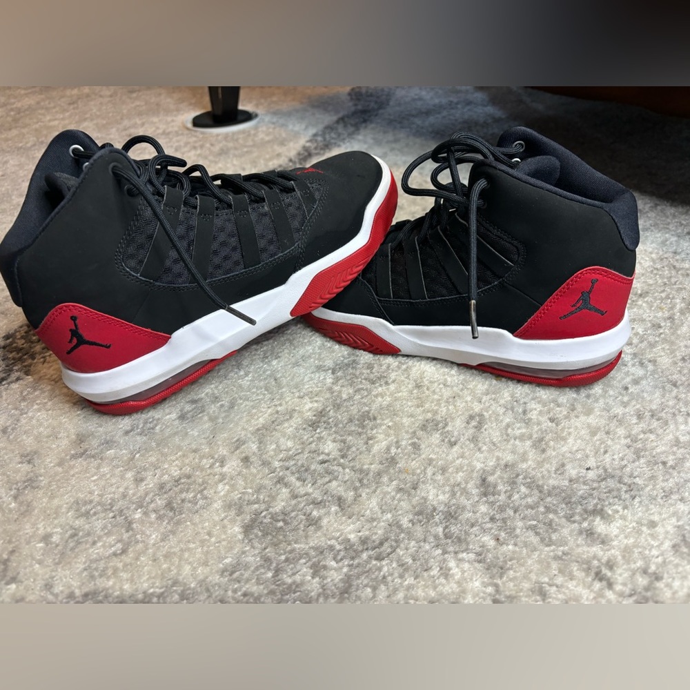Jordan Max Aura
